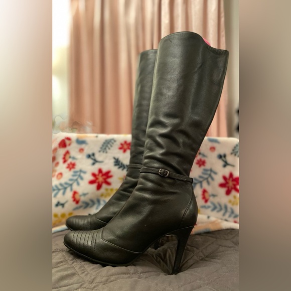 NYLA knee-high leather boot, GUC - Picture 1 of 12